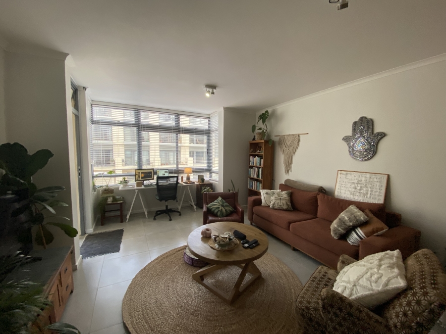 To Let 1 Bedroom Property for Rent in Muizenberg Western Cape